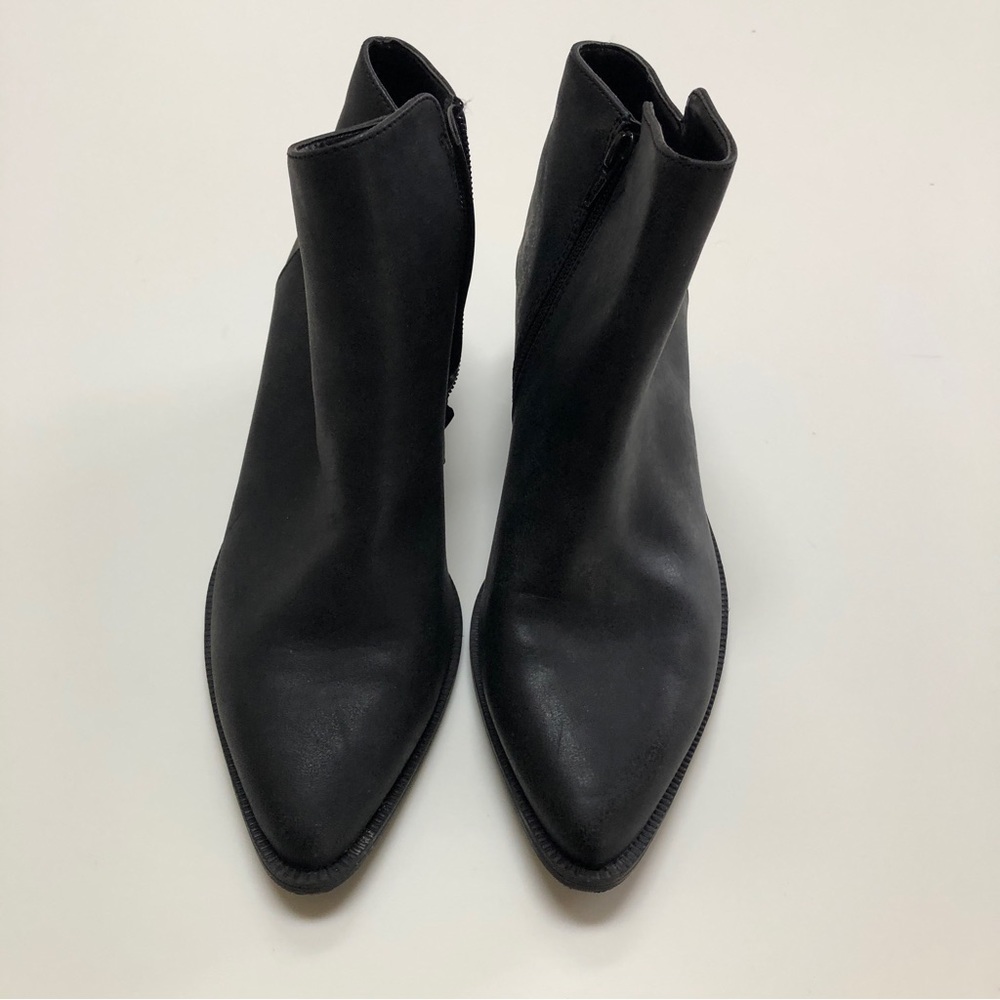 American eagle outfitter black booties Sz 8